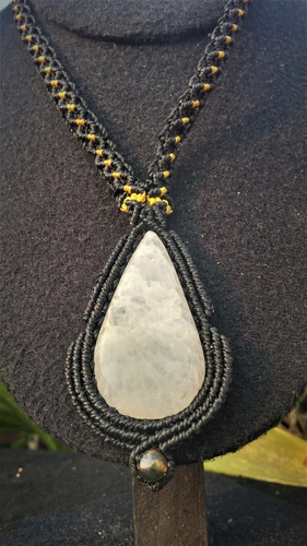 Collar De Ónix Blanco En Gota Hermoso,  Hecho En Macramé.