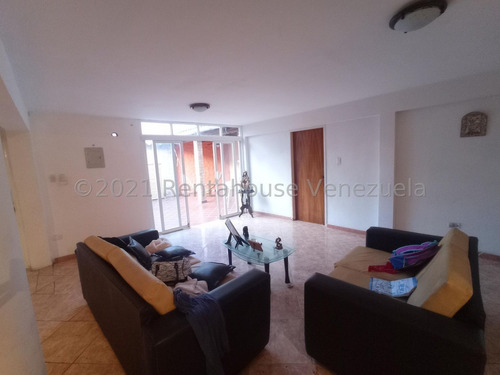 Imagen 11 de 30 de Casa En Venta En El Oeste De Barquisimeto Lara 0.4.2.4.5.9.3.7.5.4.2 Rent-a-house Centro Occidente Mls Código: 22-12384