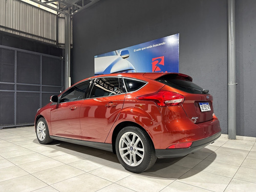 Imagen 4 de 8 de Ford Focus Iii 1.6 5ptas S Impecable