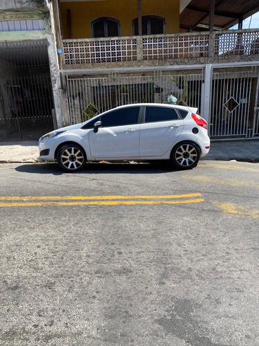 Ford Fiesta 1.5 Hatch S (financiado R$ 22.000,00)