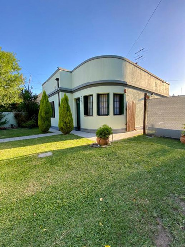 Casa En Venta En Burzaco Oeste