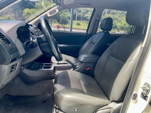 Imagem 8 de 9 de Hilux Cabine Dupla Hilux 2.7 Sr Cd 4x2 (flex) (aut)