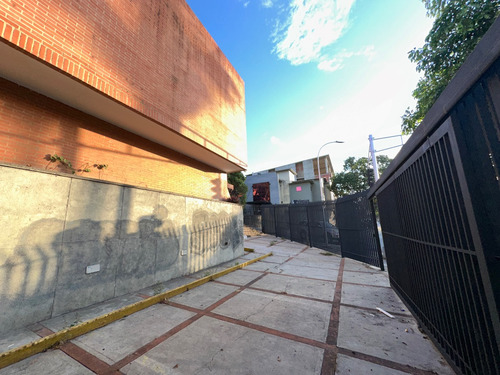 Local Comercial En Alquiler En Santa Mónica