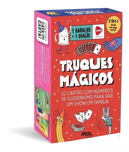 Ilusionista Mágico Com Um Baralho Mostrando Truques De Cartas