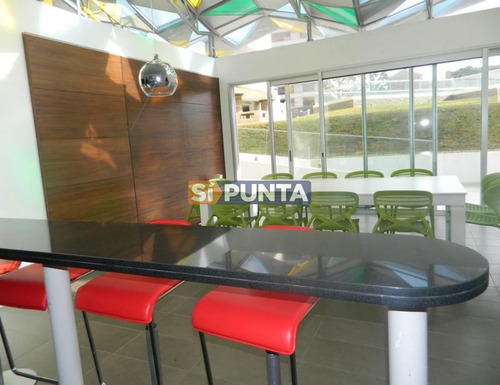 Imagen 26 de 30 de Brava, Edificio Con Servicios