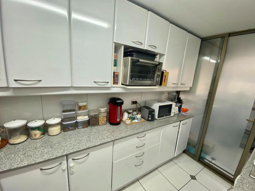 Cómodo Dpto. En Arriendo 2 D 2b - Metro Manquehue, Apumanque