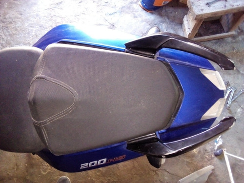 Bajaj Rouser Ns 200