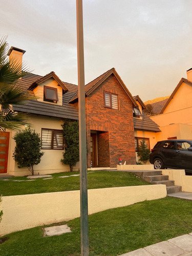 Oportunidad! Hermosa Casa En Alto Macul