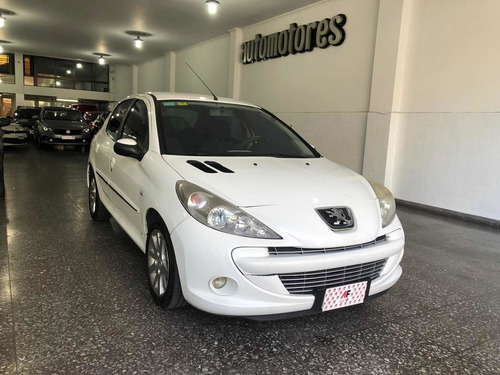 Peugeot 207 1.6 Xs 2011 Financio / Permuto!!