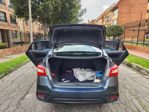 Nissan Sentra 1.8 B17 Fl Sense