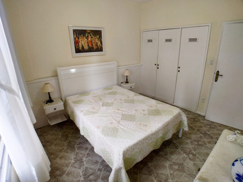 Imagem 6 de 18 de Apartamento Á Venda R$500 Mil - 4 Dormitórios - 1 Suite - 3 Banheiros - Vaga De Garagem - Praia Das Pitangueiras - Guarujá/sp - Ap04988 - 34952533