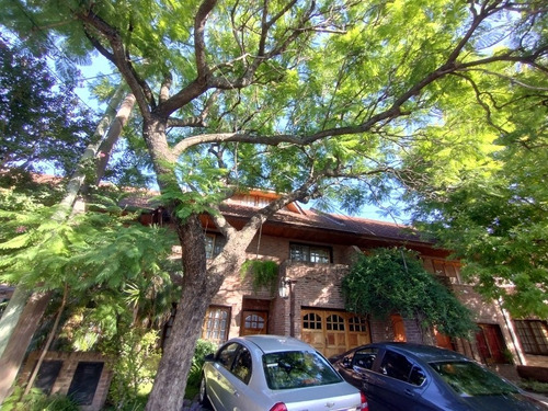 Única Casa Interna En Venta, De 3 Plantas En Barrio Cerrado San Leonardo Villa Bosch. Construcción De Calidad.