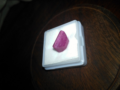 Bixbita Berilio Rojo- Corte Esmeralda - Certificado - 6.60ct