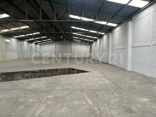 Bodega En Renta 1,000 M2, Chipilo, Pue.