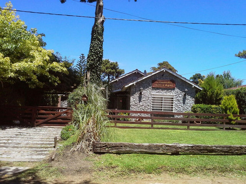 Casa  En Venta En Villa Gesell, Costa Atlántica, Buenos Aires