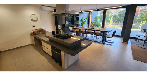 Dpto 3d+3b+ 2 Est+bod Con Jardín Privado De 197,63 M2