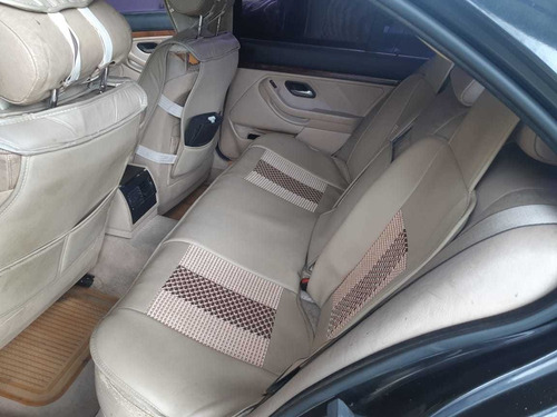 Imagen 7 de 11 de Bmw 528 Limusina