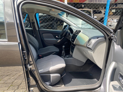 Renault Logan Expression 1.0 16V 4p