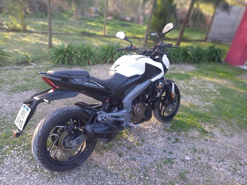 Imagen 3 de 6 de Bajaj Dominar D 400