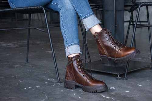 Imagen 5 de 9 de Zapato Bota Para Dama Casual Piel Vacuno Natural Grabada