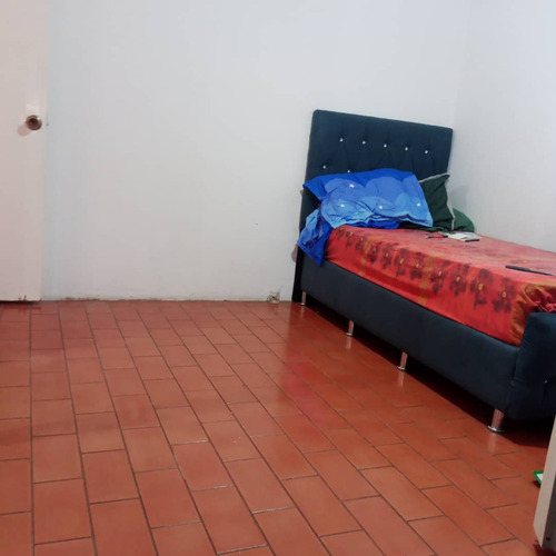 Amplio Penthouse Con Terraza En El Paraíso
