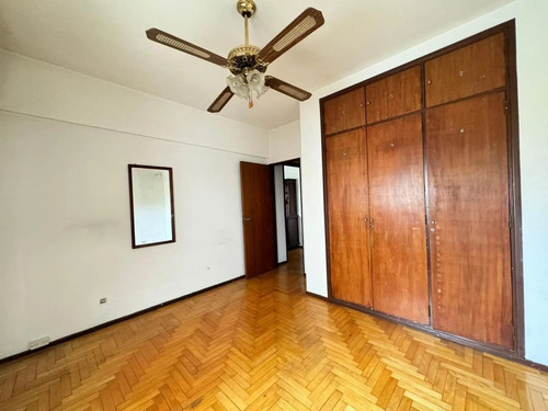 Venta De Departamento 4 Ambientes En Av Independencia 2500