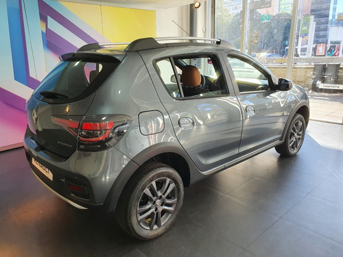 Imagen 16 de 17 de Renault Sandero Stepway Intense 2023 M