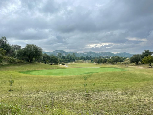 Imagen 6 de 9 de Terreno. Sobre El Golf. Vista A Las Sierras. El Potrerillo De La Larreta