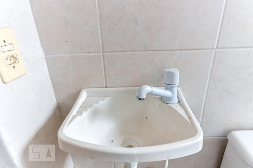 Casa Para Aluguel - Vila Constança , 1 Quarto, 20 - 893306721