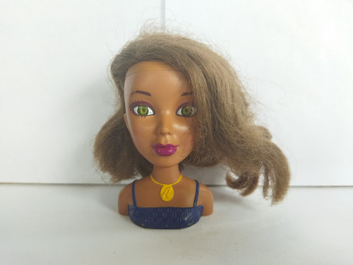 Liv Doll Alexis Styling Cabeza Muñeca Mcdonald's 2011 Spin
