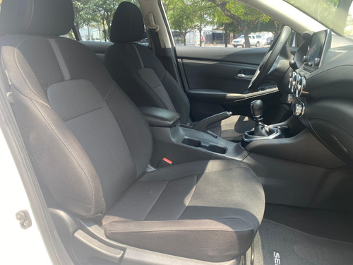 Nissan Sentra 1.8 Advance Mt