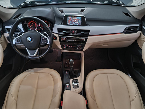 Imagem 7 de 15 de Bmw X1 2.0 Turbo Active Flex 2018 Cinza Interior Caramelo