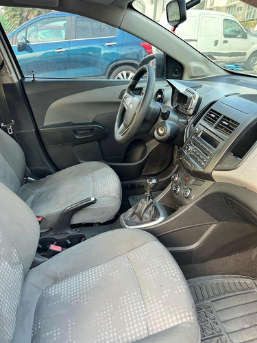 Chevrolet Sonic 1.6 Ls Mt
