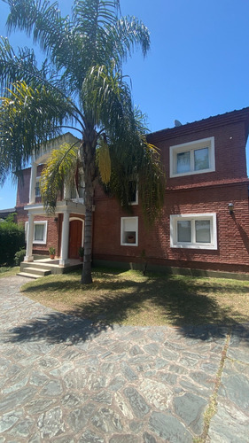 Venta Casa - Country Club Los Azahares - Yerba Buena (rioja Alt. 3300)