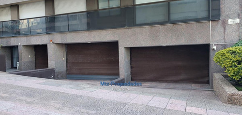 Imagen 3 de 30 de Venta - Apartamento De 4 Dormitorios. Excelente Ubicacion