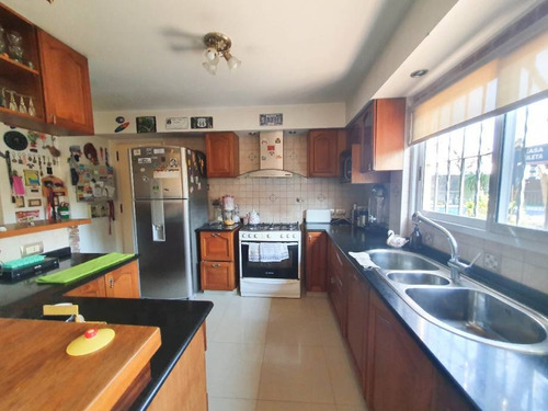 Imagen 7 de 14 de Chalet En Venta En Ituzaingo Norte