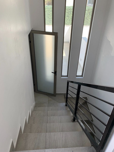 Propiedad Para Inversión En Venta Con 2 Deptos, 1 Loft En Milenio, Queretaro.