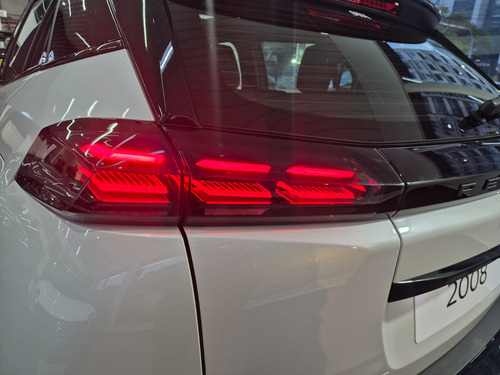 Peugeot 2008 1.0T Gt