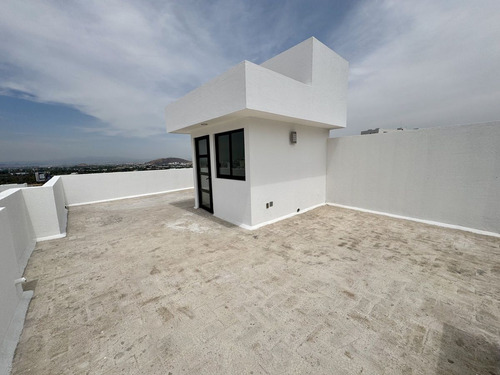 Vive Como Mereces, Acceso A Roof Garden- Punta Esmeralda