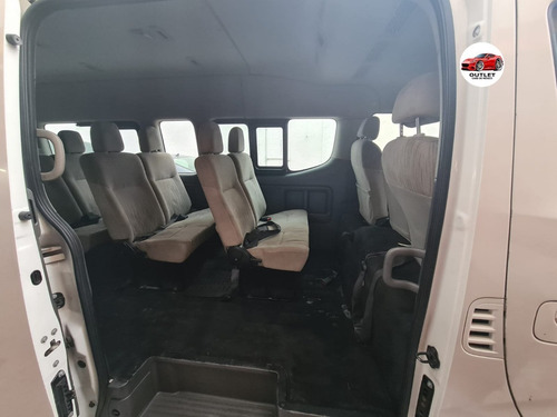 Imagen 13 de 15 de Nissan Urvan 2016