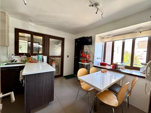 Casa En Las Condes/ S C De Apoquindo Condominio