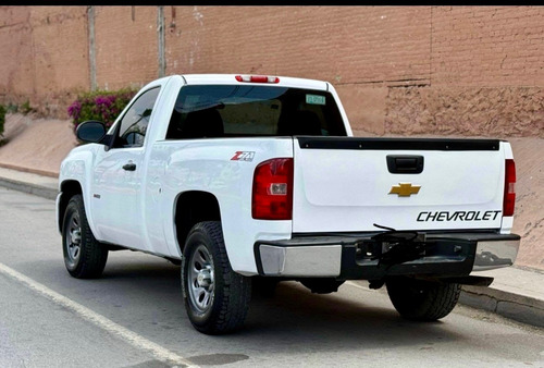 Chevrolet Silverado D Silverado 1500 5vel Cab Reg 4x2 Mt