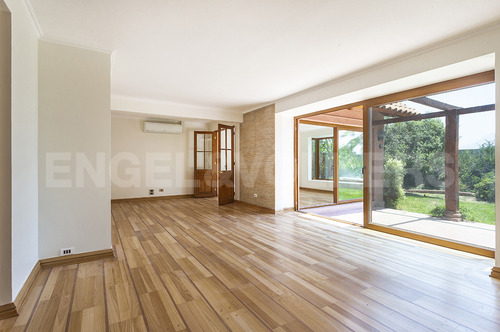 Casa En Venta - San Carlos De Apoquindo
