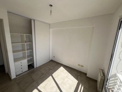 Departamento En Lomas De Zamora