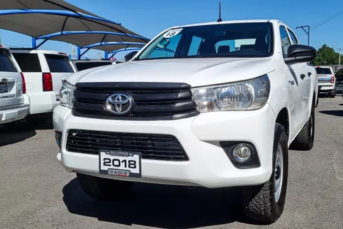 Toyota Hilux 2.8 Tdi Cabina Doble Mt