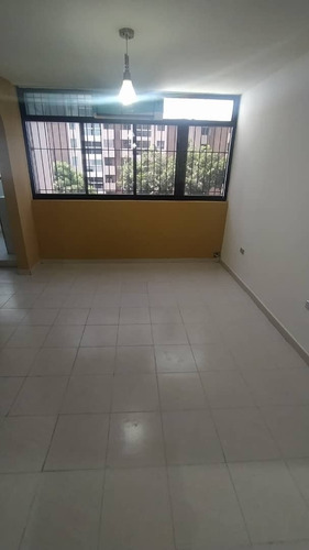 Apartamento Res. Trébol Base Aragua Maracay Fm*