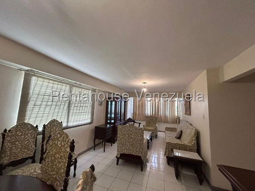 Marianny Gonzalez, Amplio Apartamento En Venta Av Venezuela