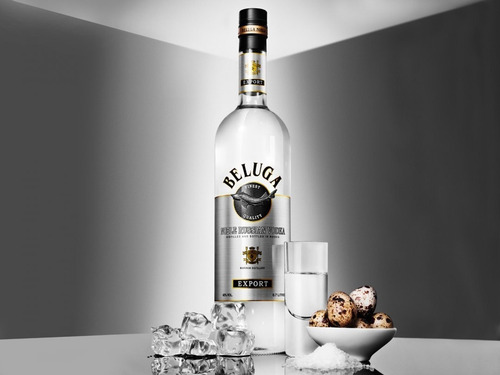 Vodka Beluga Gift Set Con Vaso 700ml Super Premium