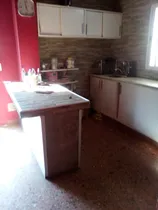 Comprar  Dueño Directo Vende Excelente Estado , Terraza,quincho.4 Dormitorios, Con Sala De Estar Cocina Comedor Todo En Lote Propio, Se Puede Construir 5 Pisos Mas 