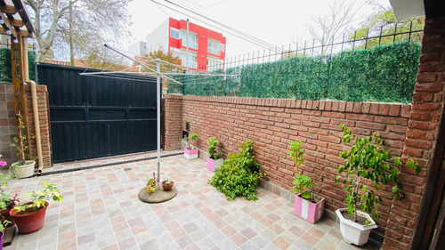 Venta | Chalet 4 Ambientes | La Perla | Apto Credito
